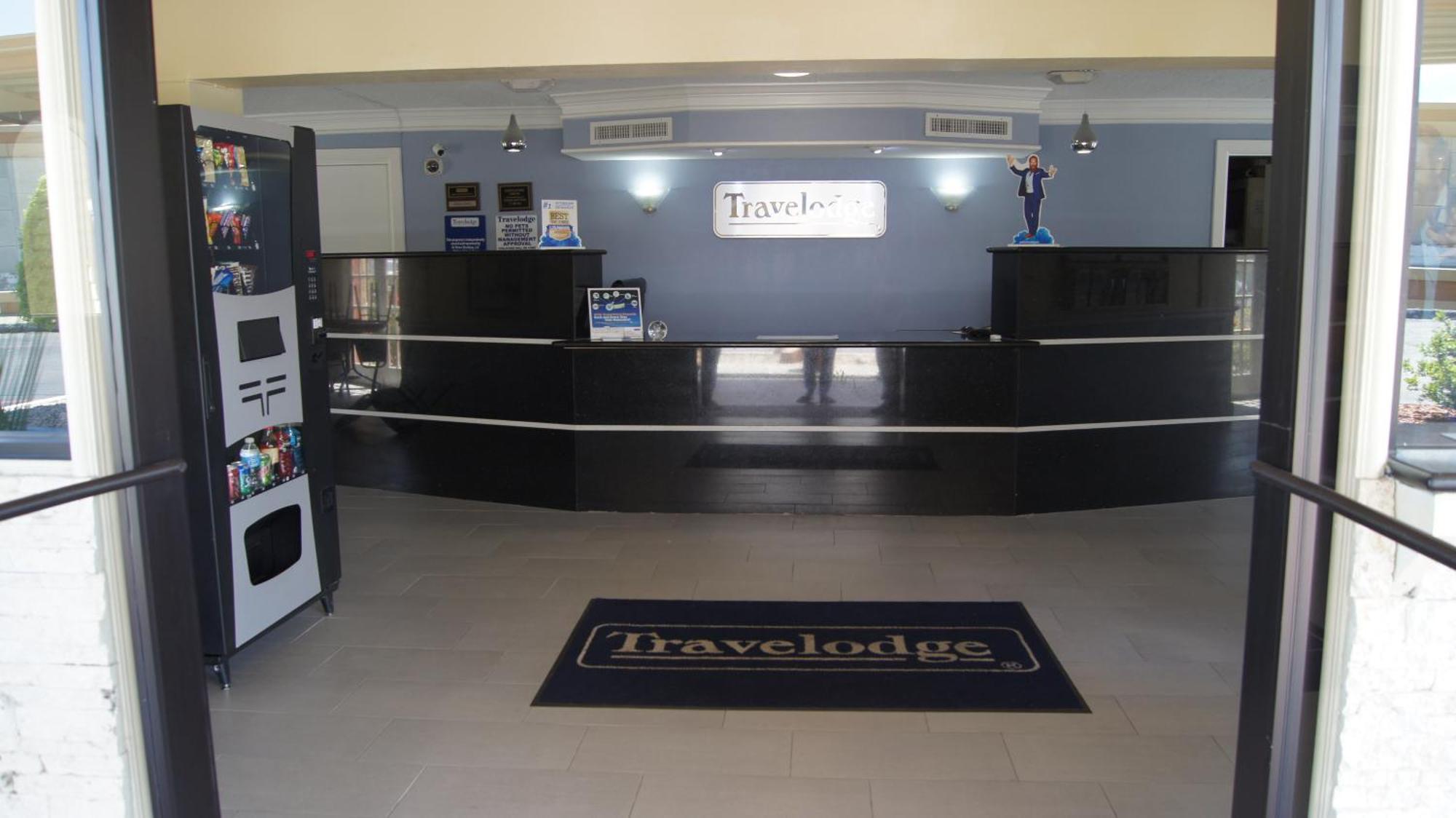 Travelodge By Wyndham North Richland Hills/Dallas/Ft Worth Exterior photo